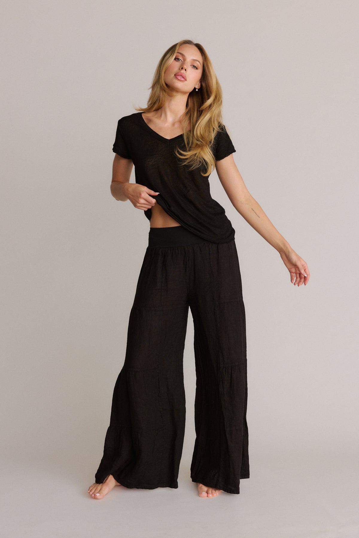 Linen Tiered Palazzo Pant Black