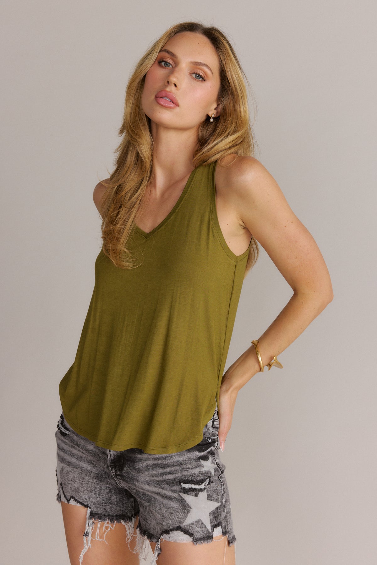 Basic V- Neck Tank Top Olive